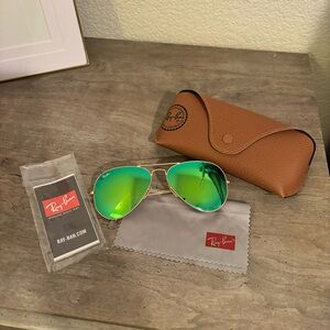 Ray Ban Green Flash Lens aviators with gold frame